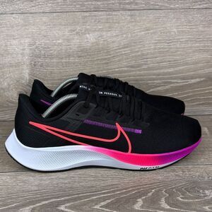 Nike Air Zoom Pegasus 38 Men’s Sz 11 Black Flash Crimson Low Top Lace Sneakers